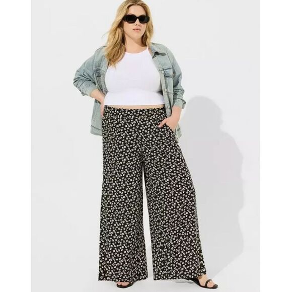 Torrid Pull On Challis Wide Leg High-rise Pant Daisy Ditsy Dark Floral 2X Flowy - Picture 2 of 15